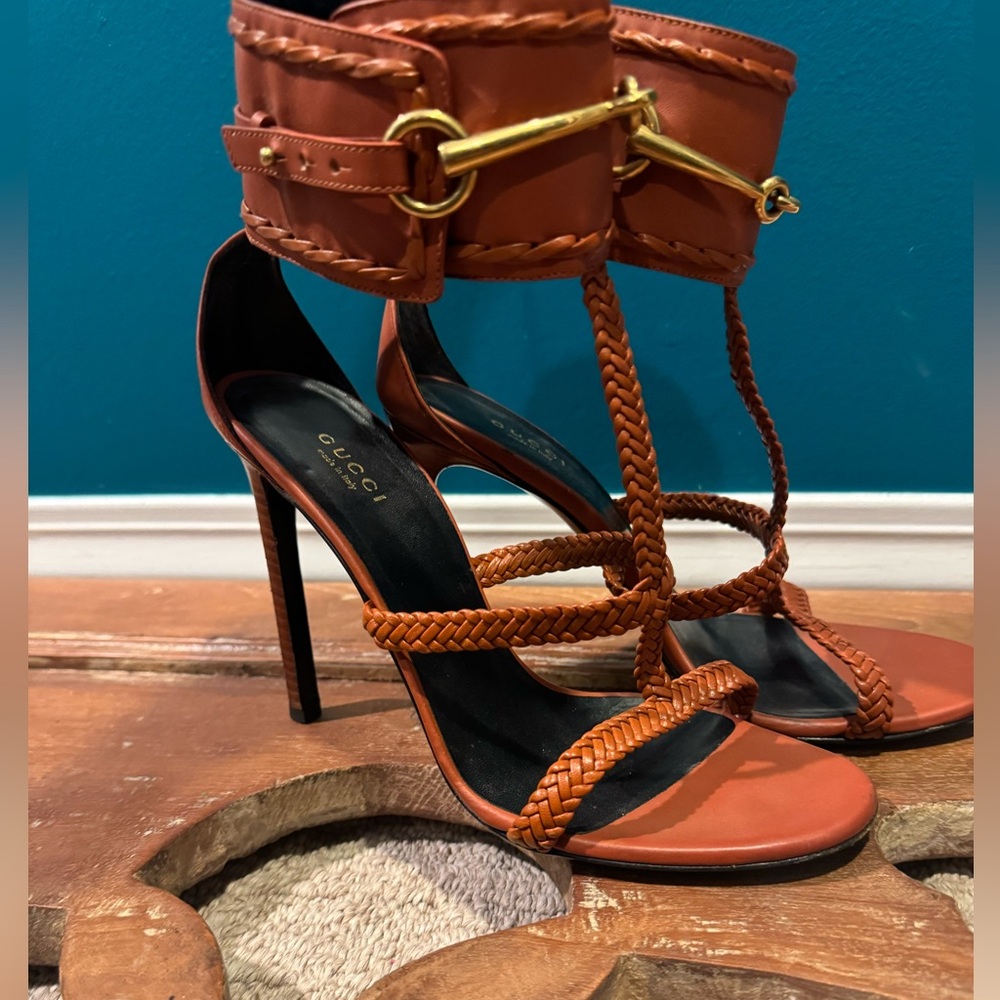 Gucci Women's Orange Braided Heels